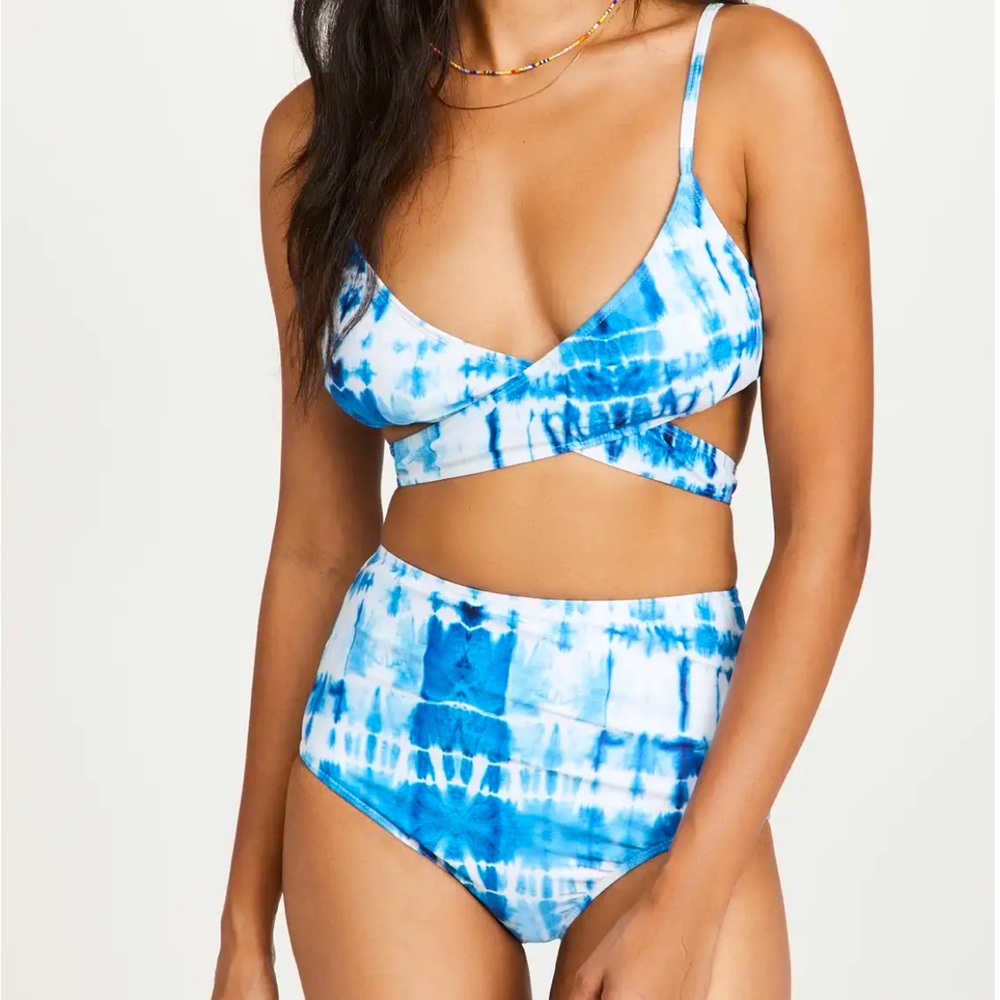 DIARRABLU *Idya Swimsuit bikini - Thioub Blue. Never Worn Size L